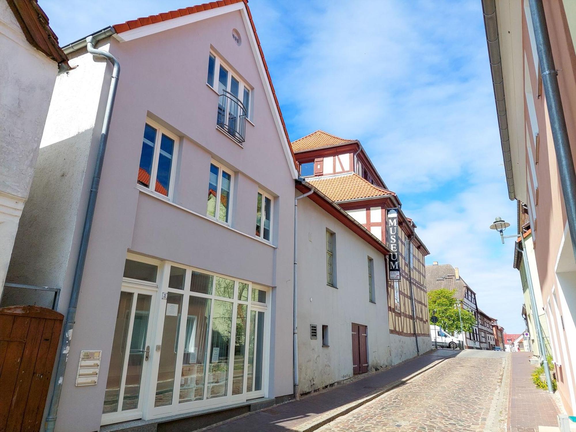 Business-Apartments Im Schuster-Acht Wolgast Luaran gambar